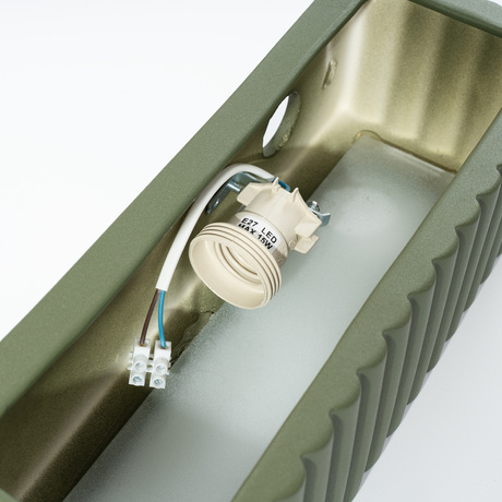 Applique en céramique RIGATA vert olive