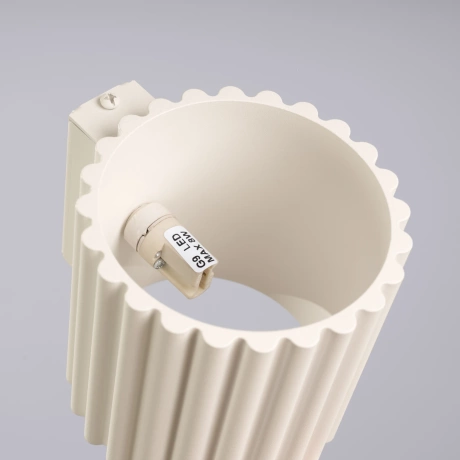 Applique AURA beige G9